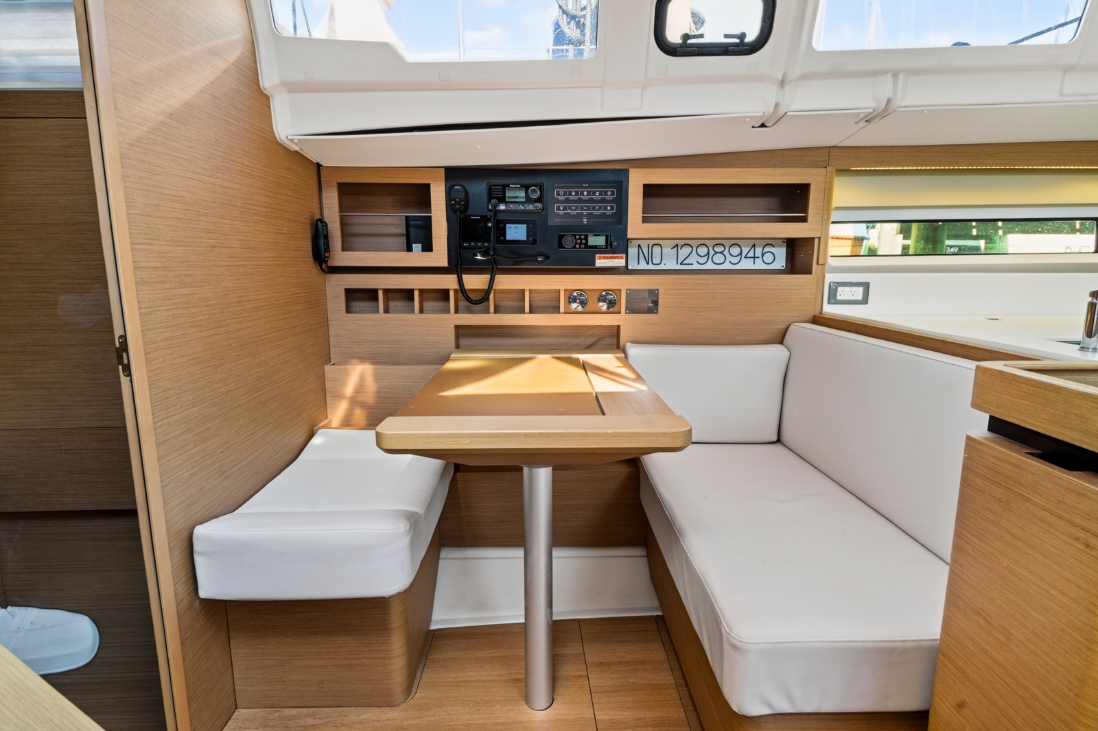 2019 Jeanneau Sun Odyssey 490