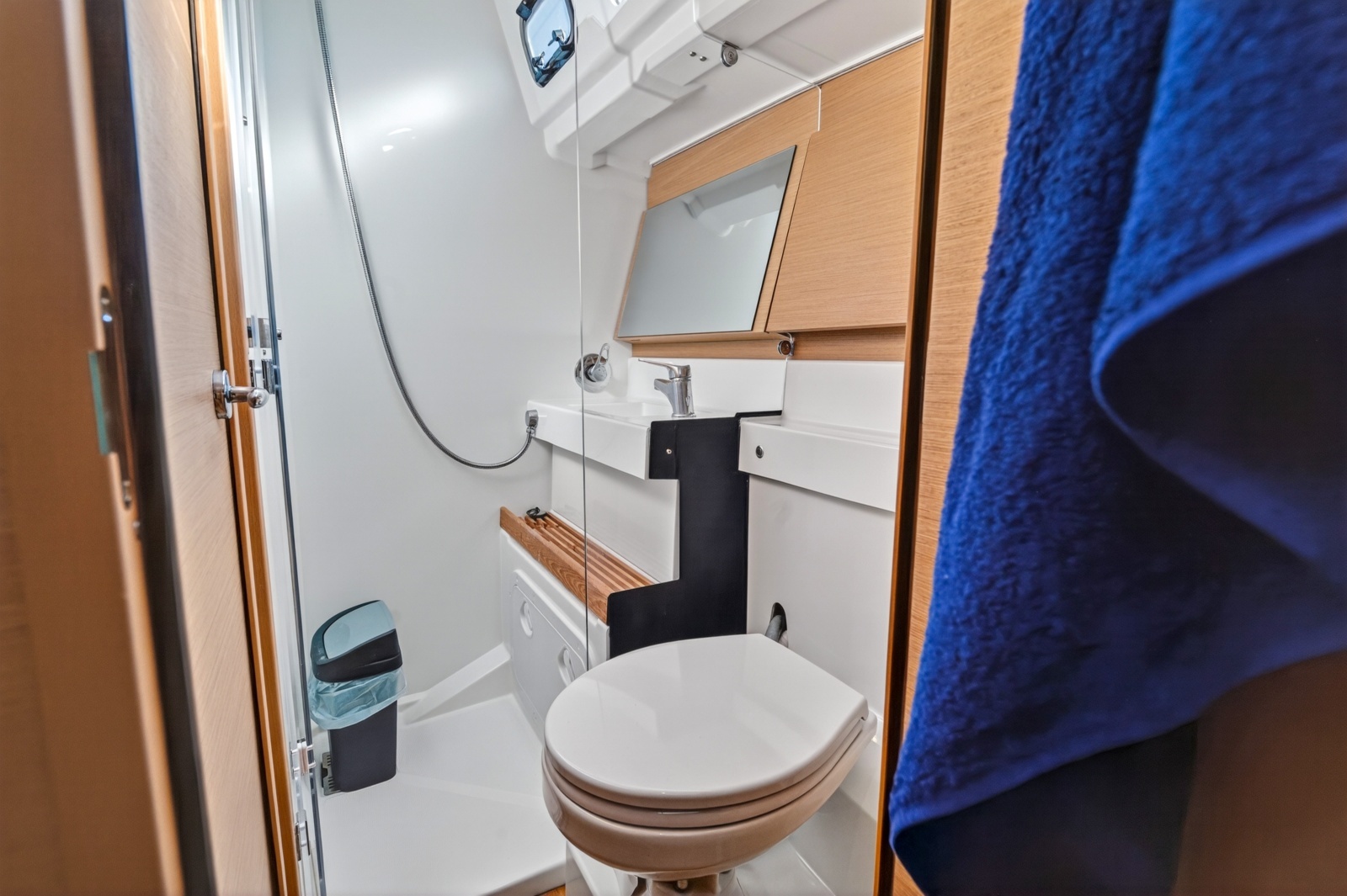 2019 Jeanneau Sun Odyssey 490