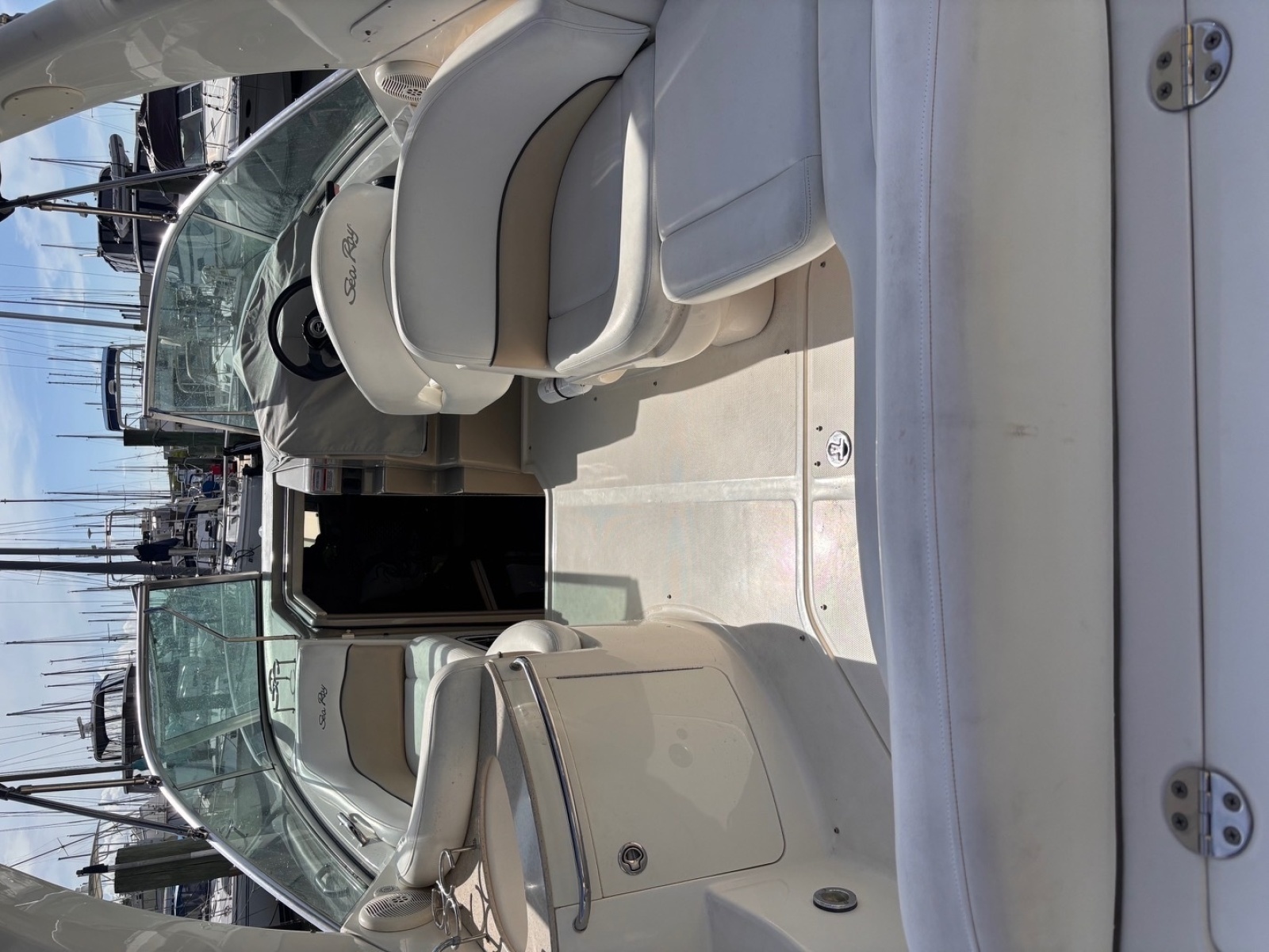 26ft Sea Ray Yacht For Sale