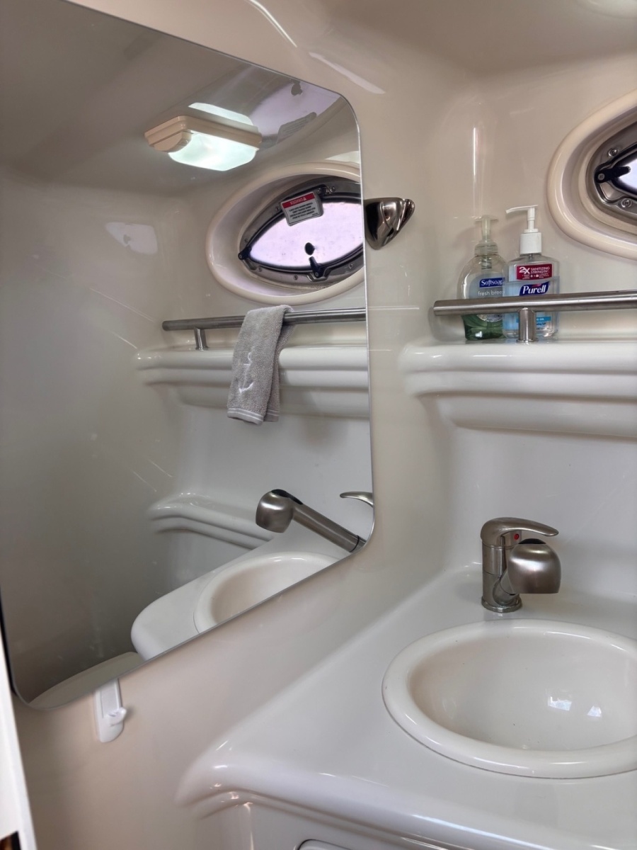 26' 2008 Sea Ray 