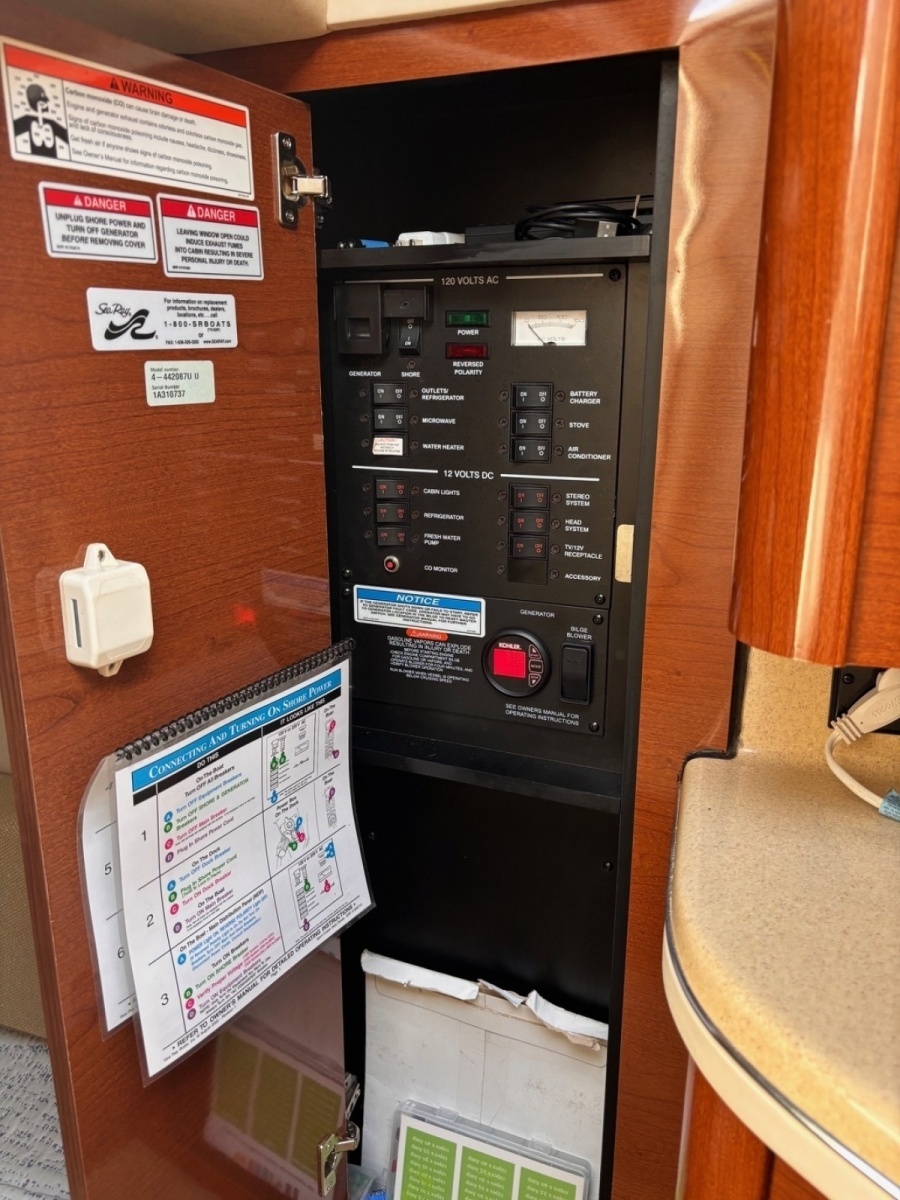 2008 Sea Ray Sundancer
