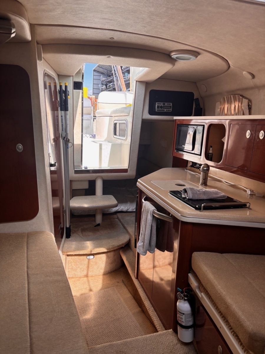 26ft Sea Ray Yacht For Sale