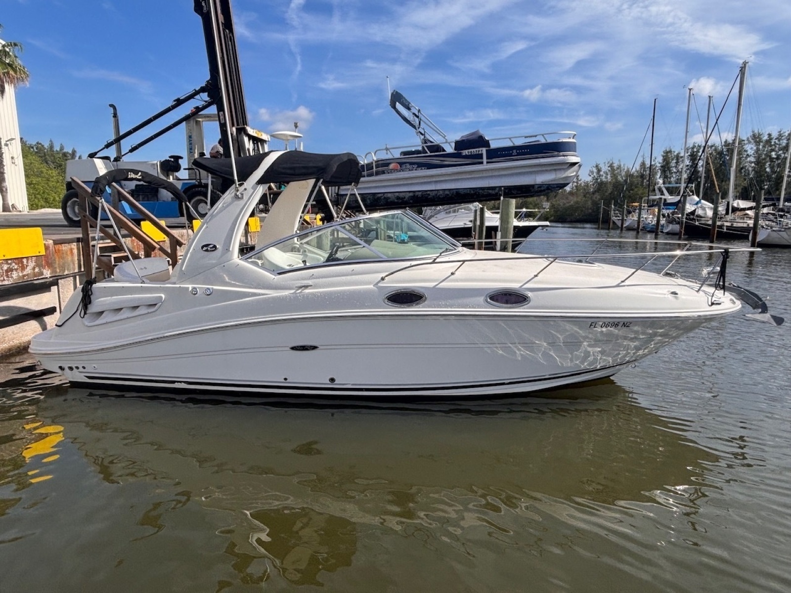 26ft Sea Ray Yacht For Sale
