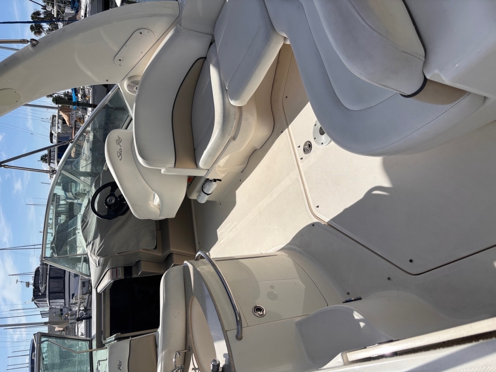 26ft Sea Ray Yacht For Sale