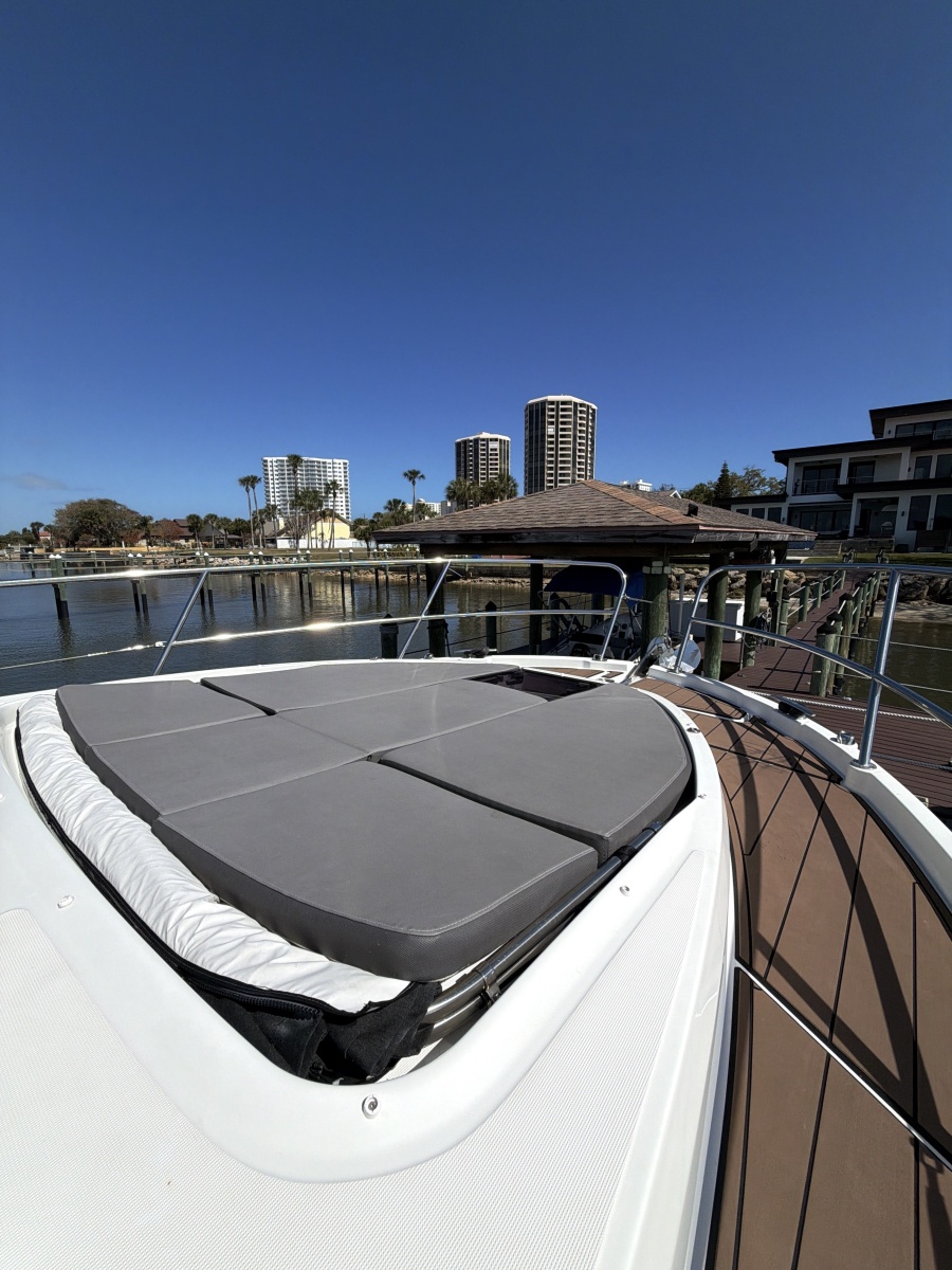 2023 Beneteau Antares 11