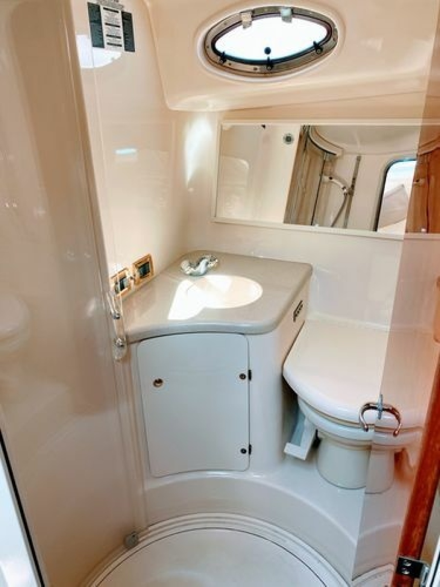 1999 Sea Ray 370 Express