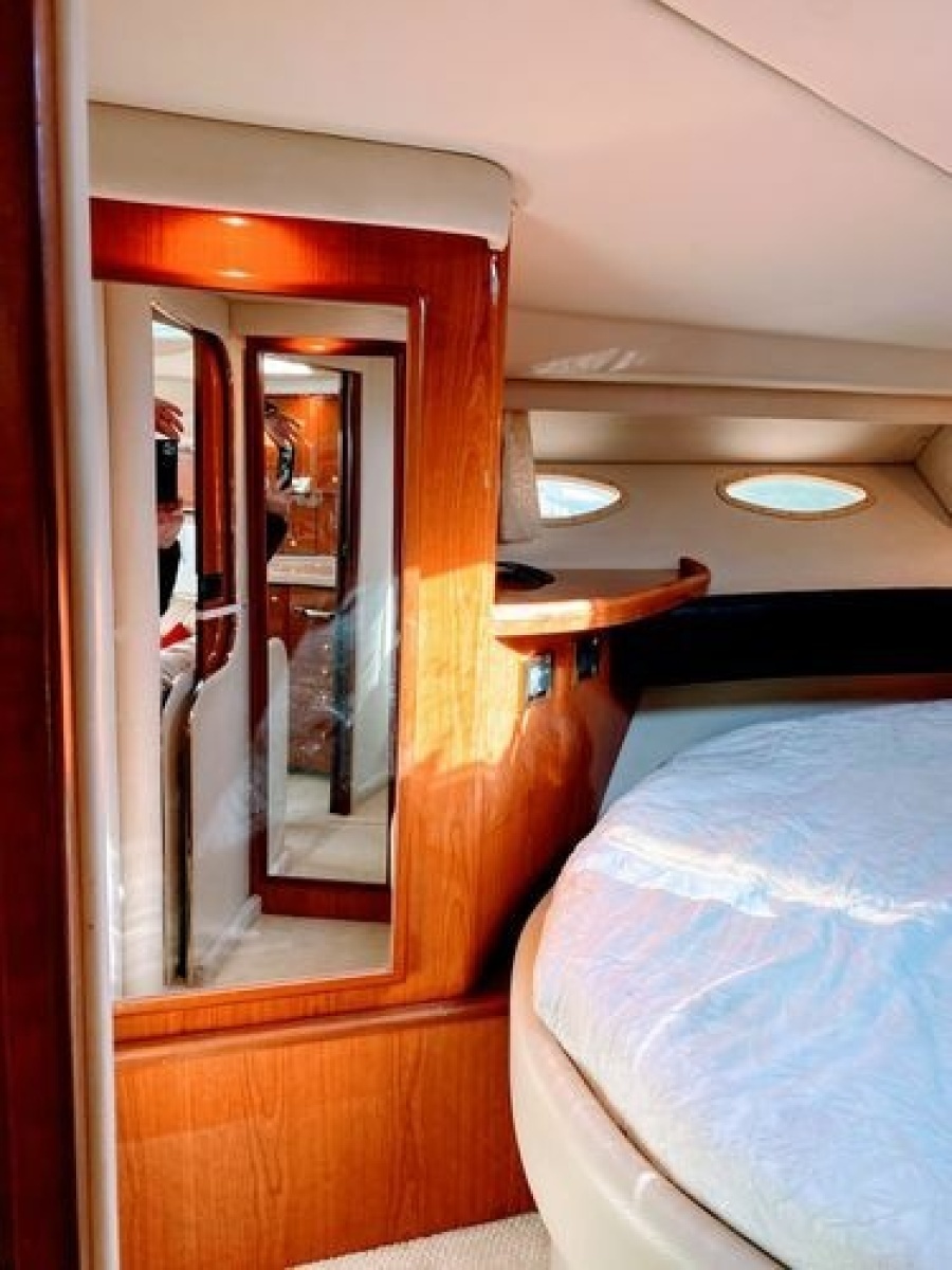 1999 Sea Ray 370 Express