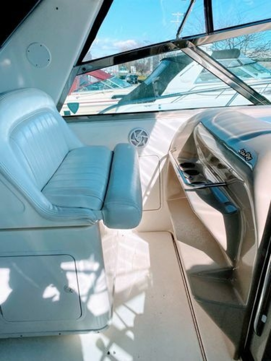 1999 Sea Ray 370 Express
