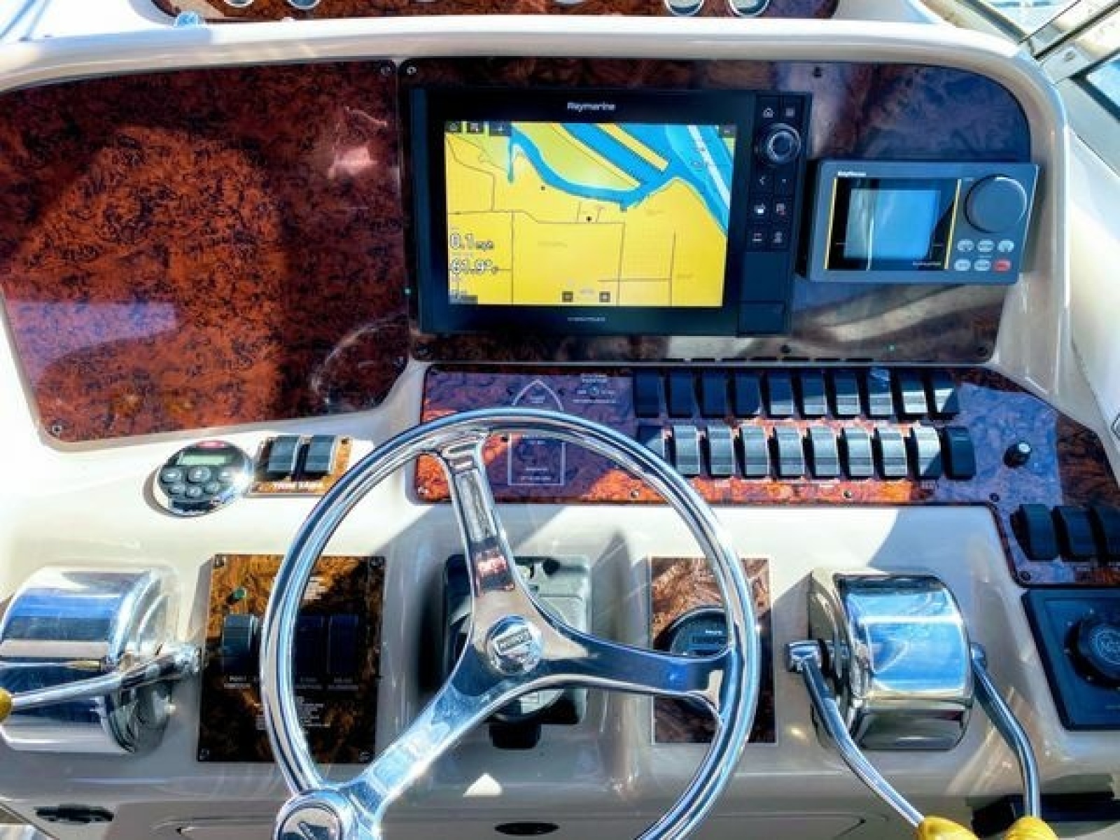 1999 Sea Ray 370 Express