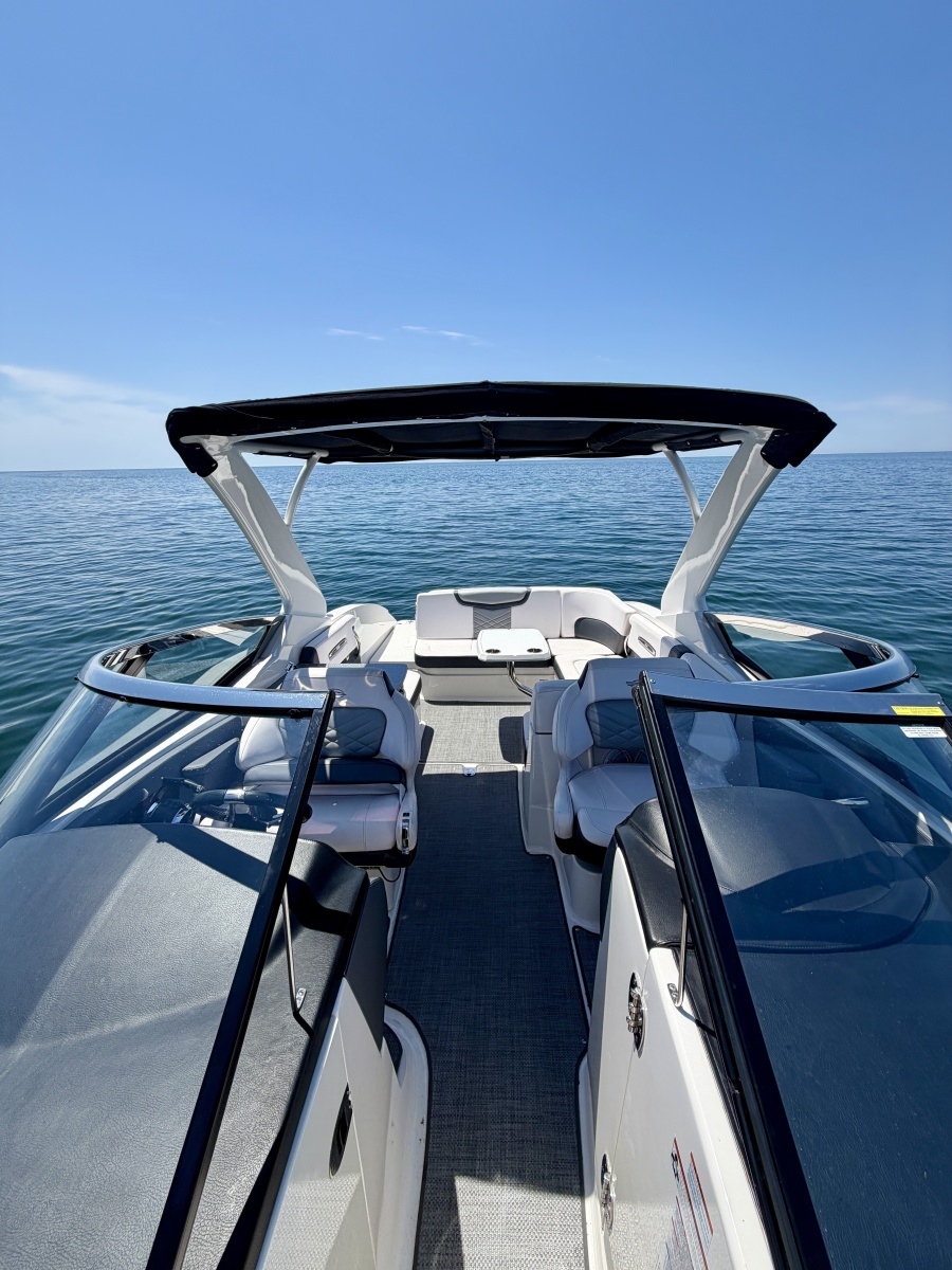 2018 Chaparral 307