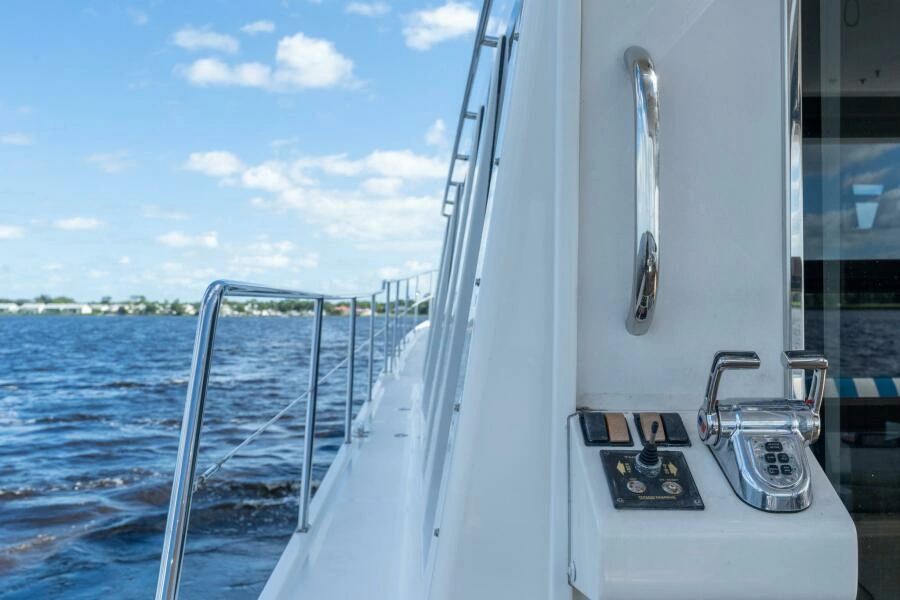 2009 Pacific Mariner 65 Motor Yacht