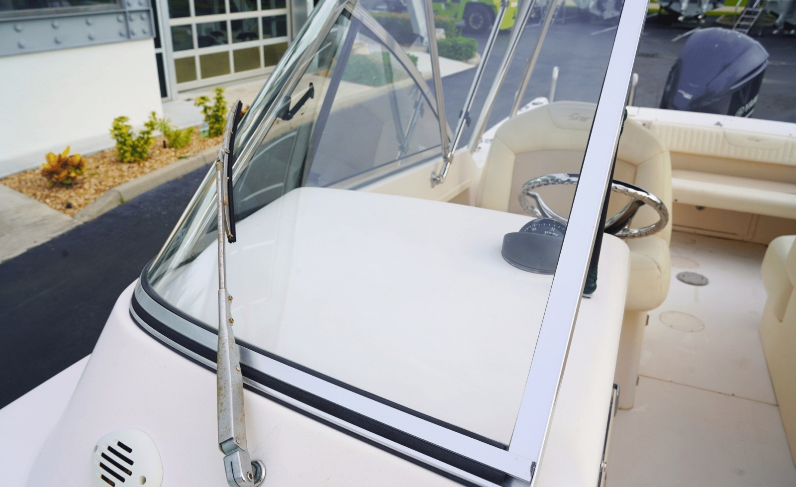 27ft Grady White Yacht For Sale