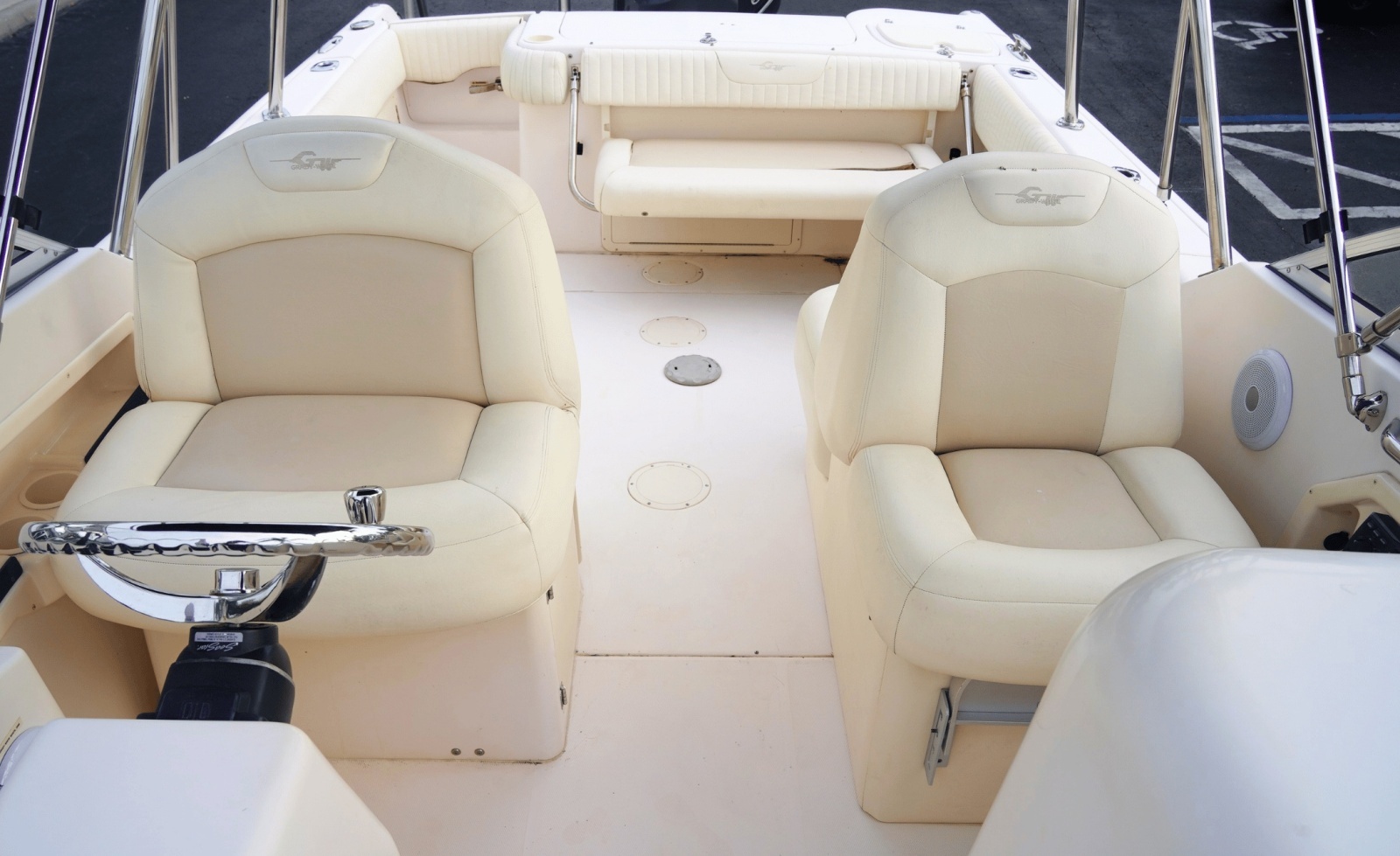 27ft Grady White Yacht For Sale