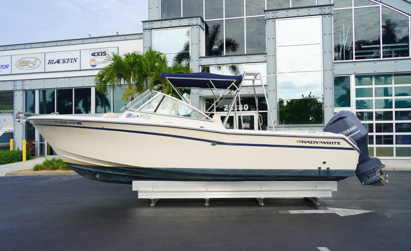 27ft Grady White Yacht For Sale