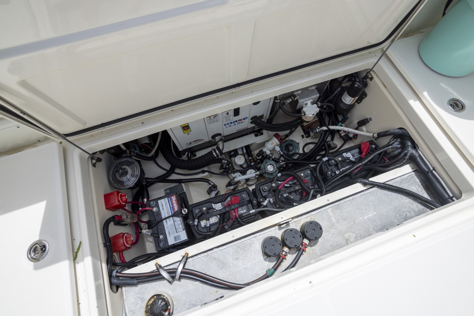 2014 Boston Whaler 315 Conquest