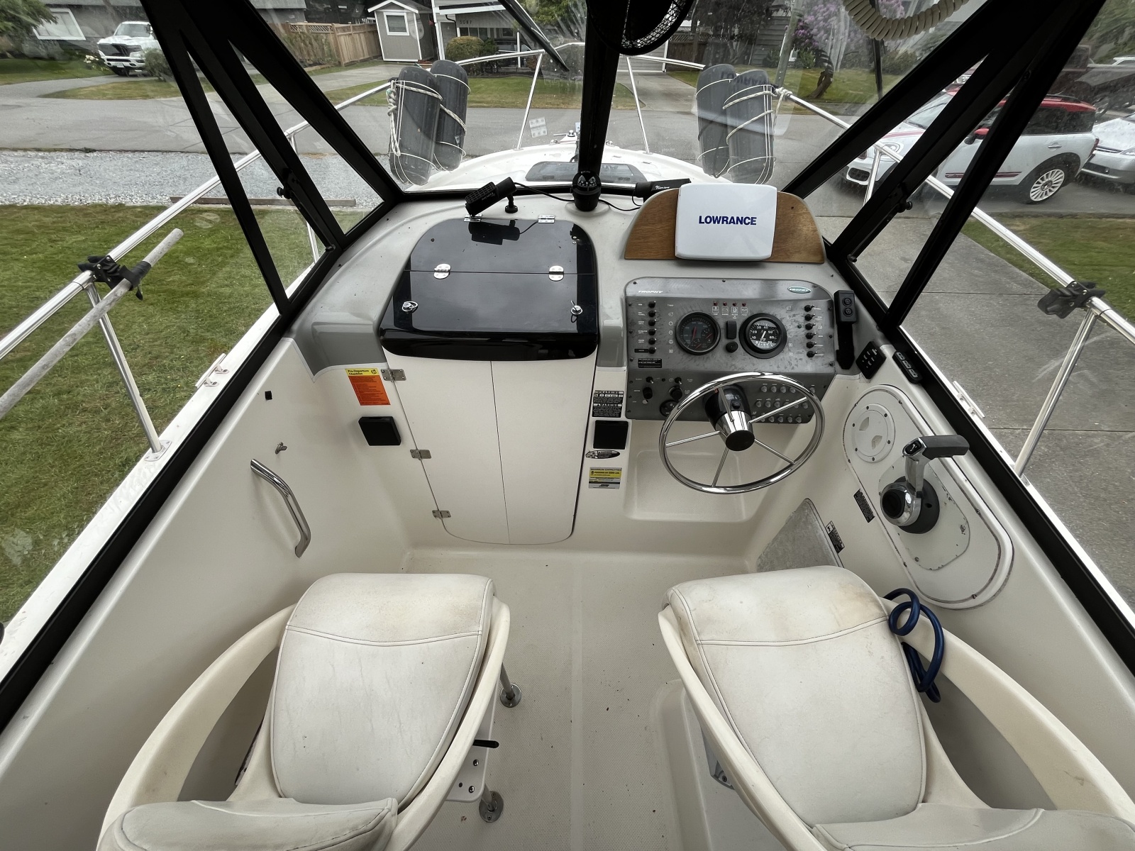2005 Bayliner Trophy 2052 Walkaround