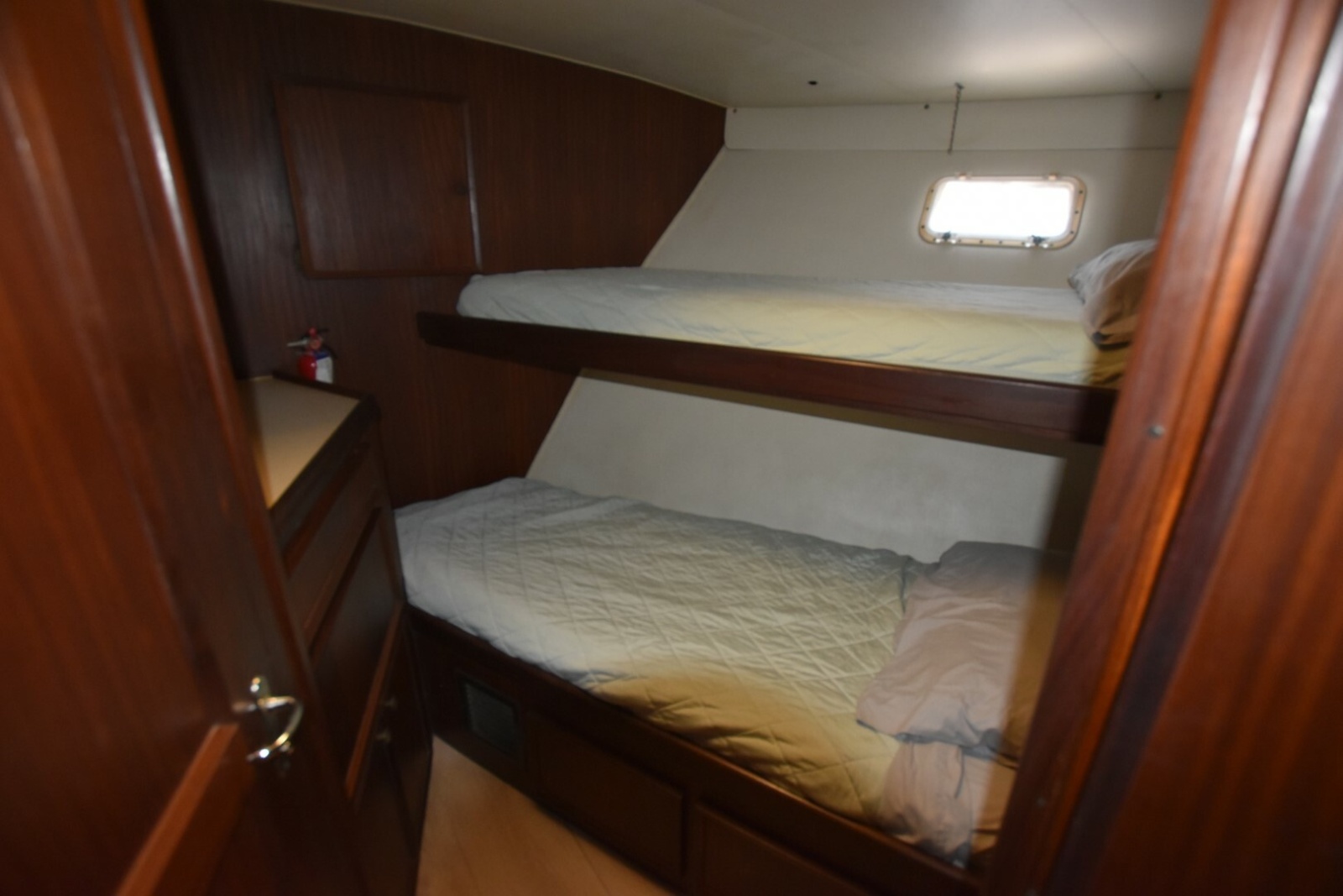 1983 Hatteras High Performance Convertible