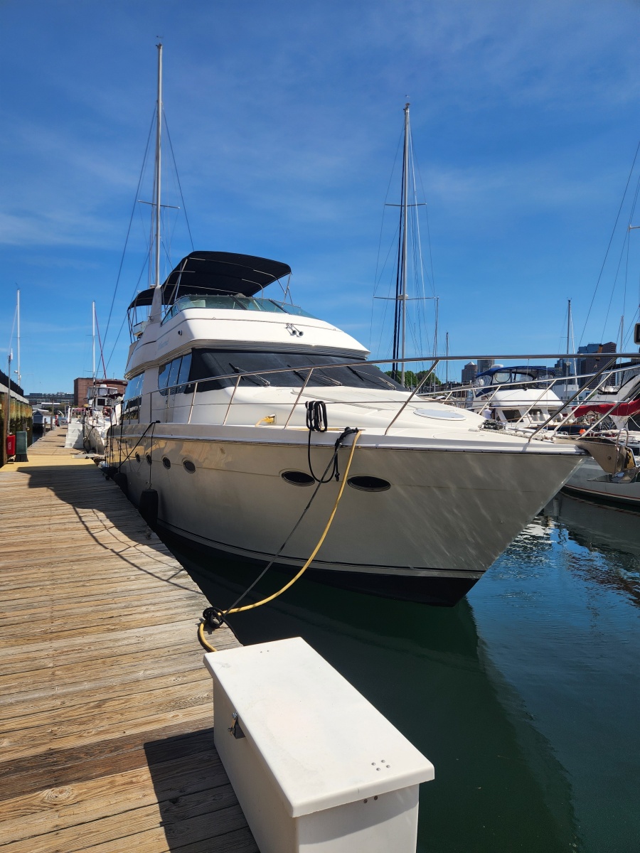 1998 Carver Voyager Pilothouse