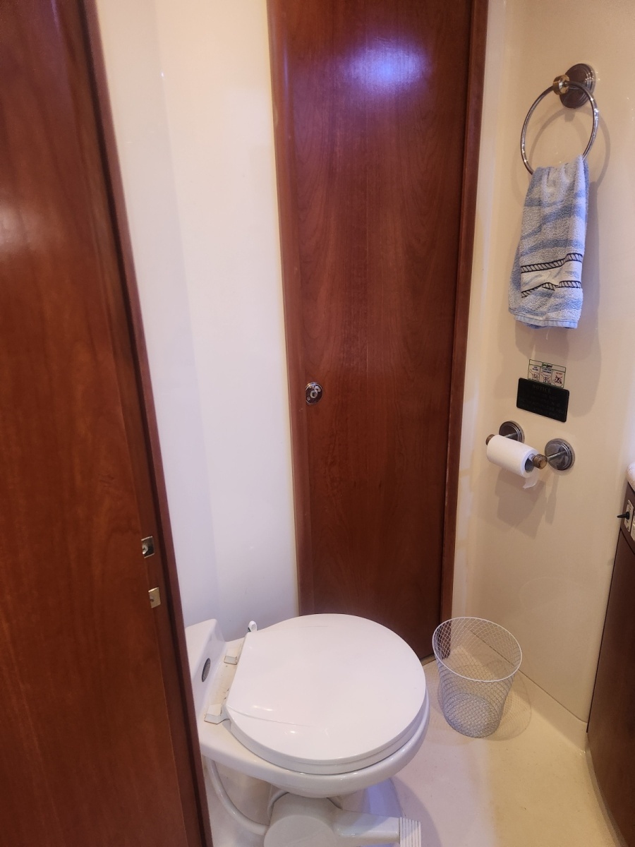 1998 Carver Voyager Pilothouse