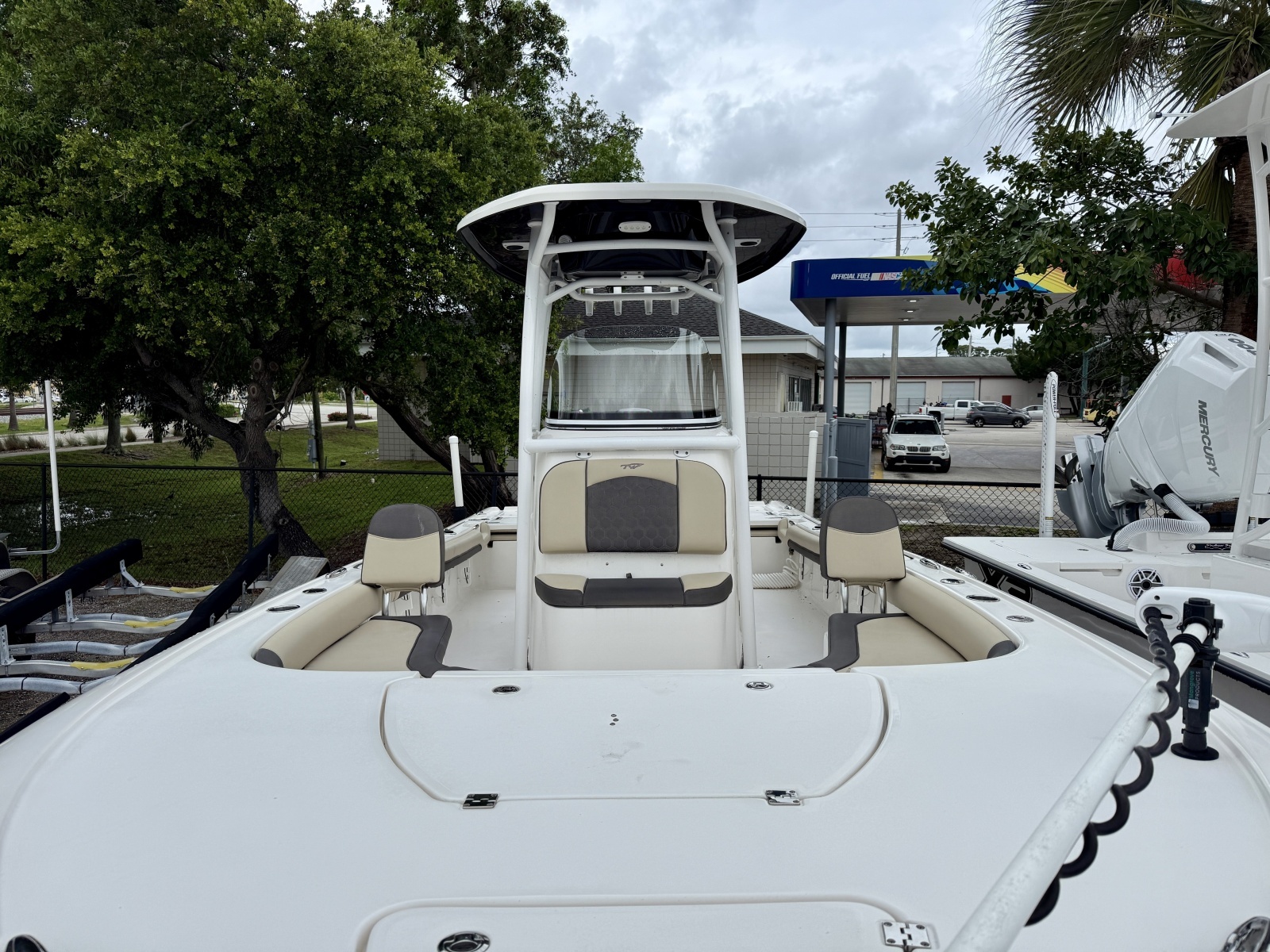 25ft Tidewater Yacht For Sale