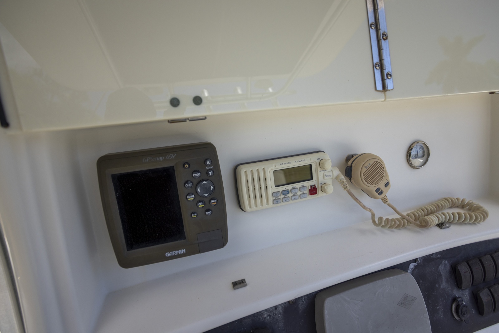 2007 Boston Whaler 270 OUTRAGE