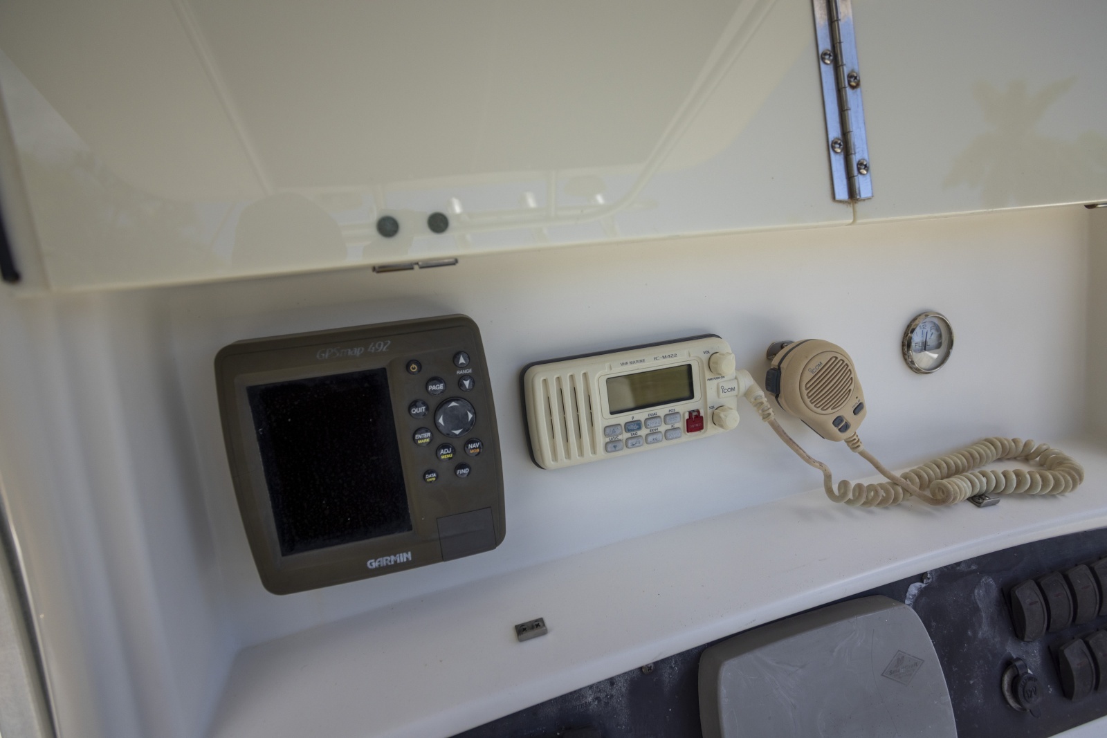2007 Boston Whaler 270 OUTRAGE