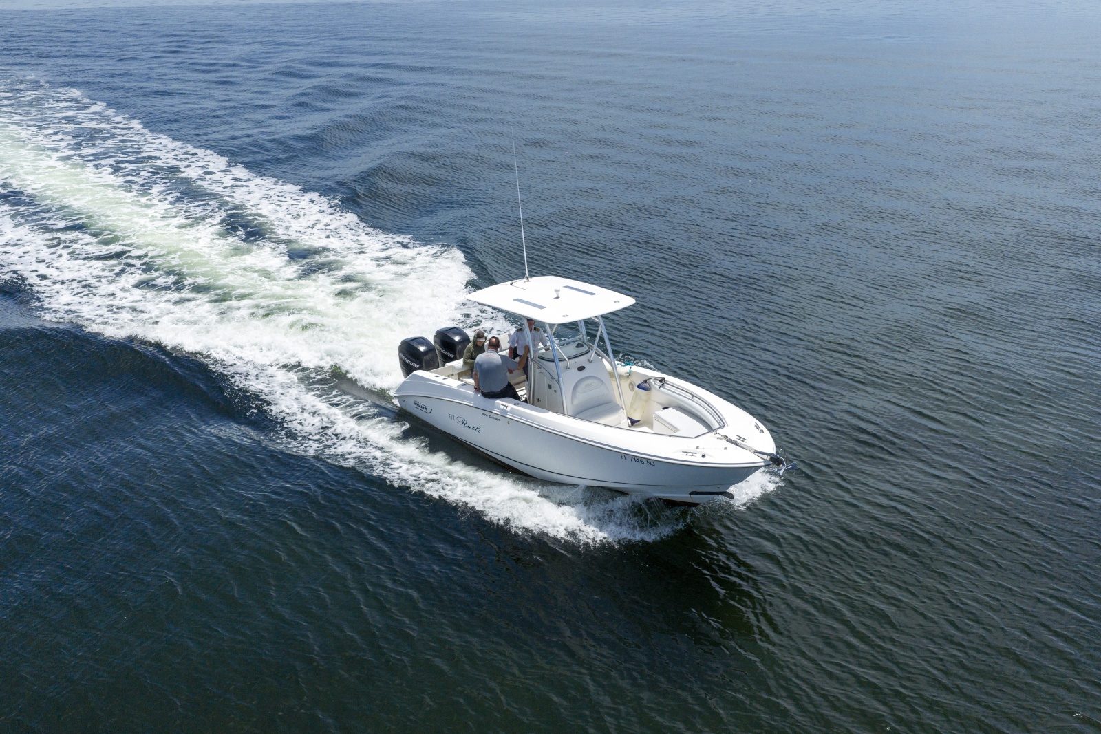 2007 Boston Whaler 270 OUTRAGE