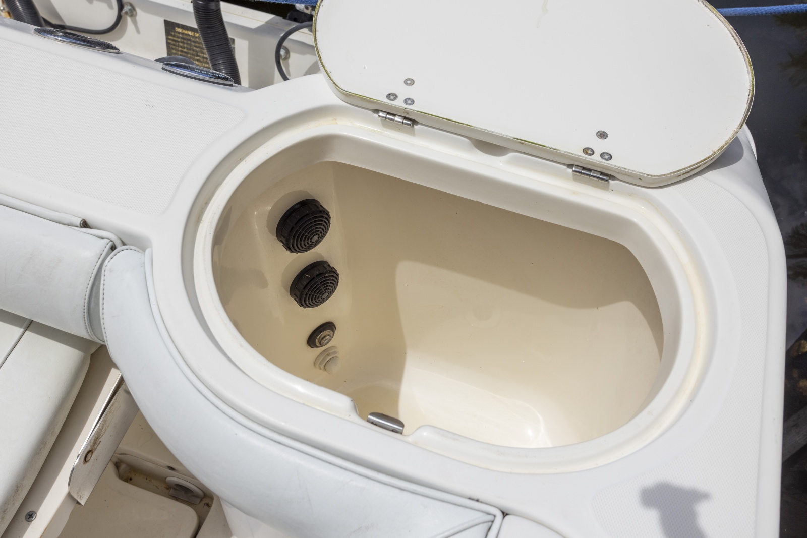 2007 Boston Whaler 270 OUTRAGE
