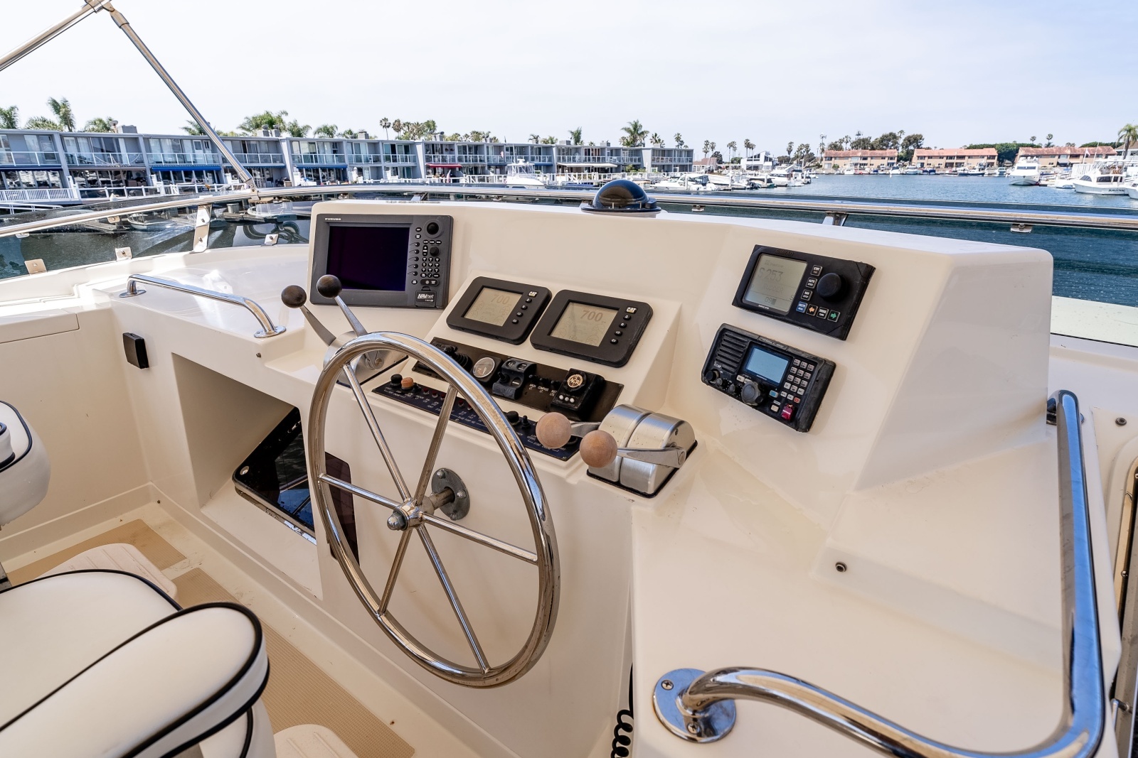 2005 Offshore Yachts Pilothouse