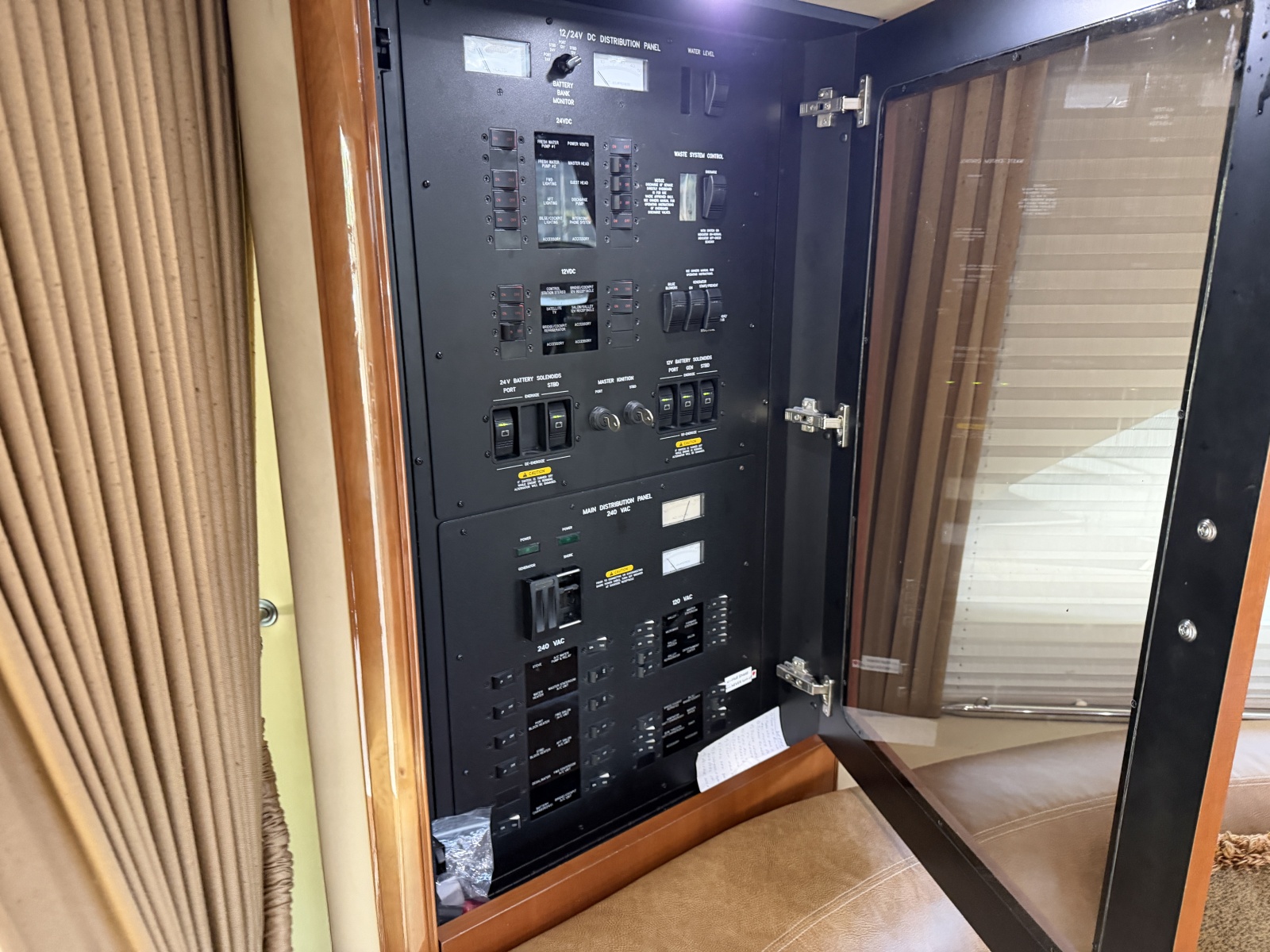 2005 Sea Ray 550 SEDAN BRIDGE