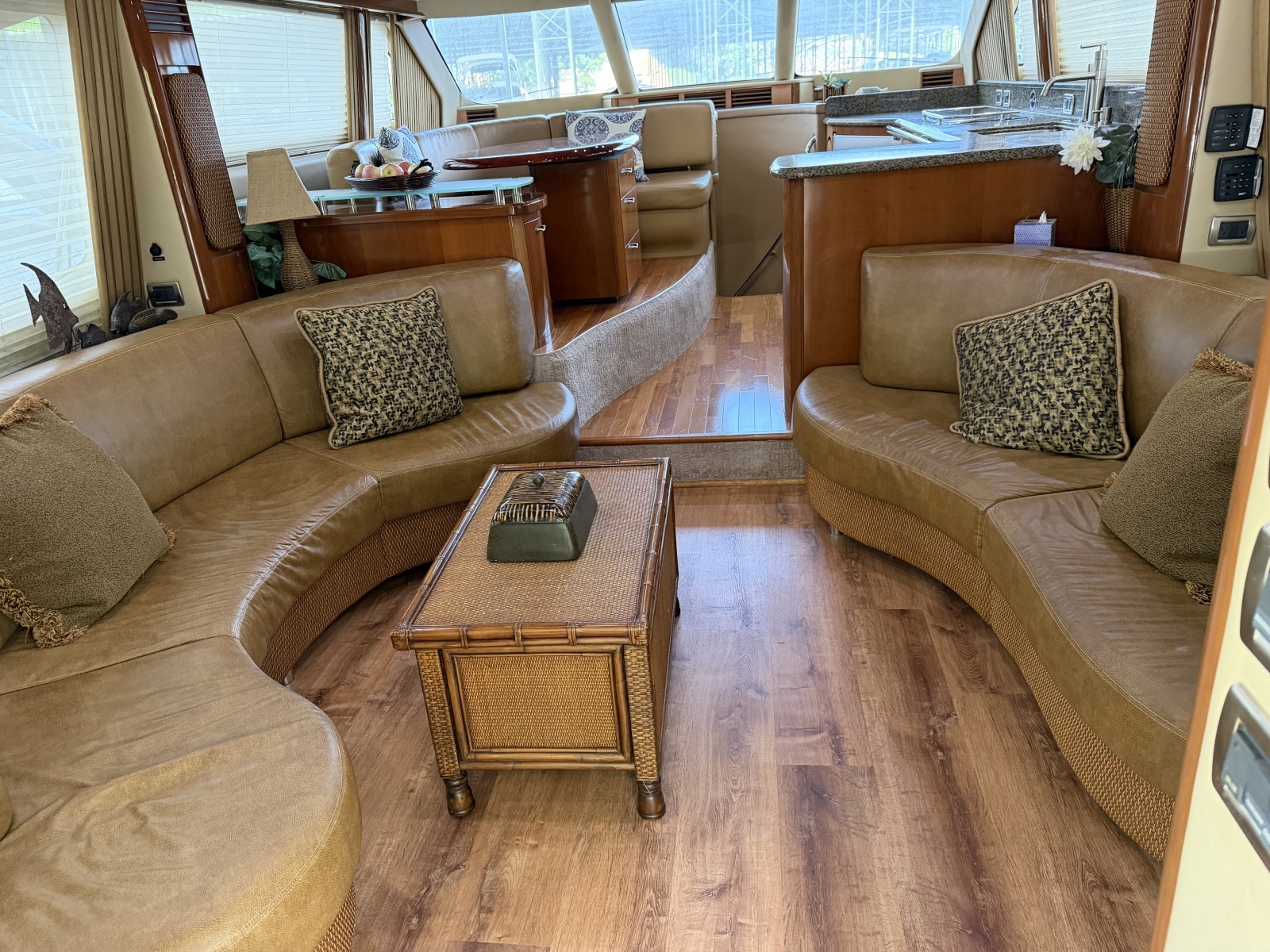 2005 Sea Ray 550 SEDAN BRIDGE