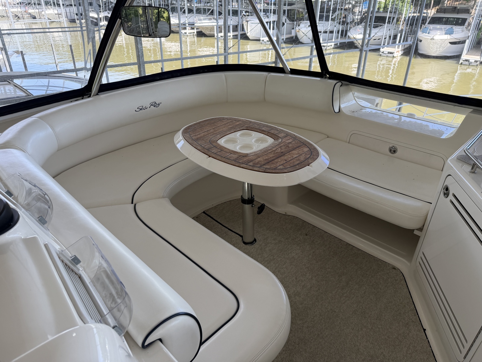 2005 Sea Ray 550 SEDAN BRIDGE