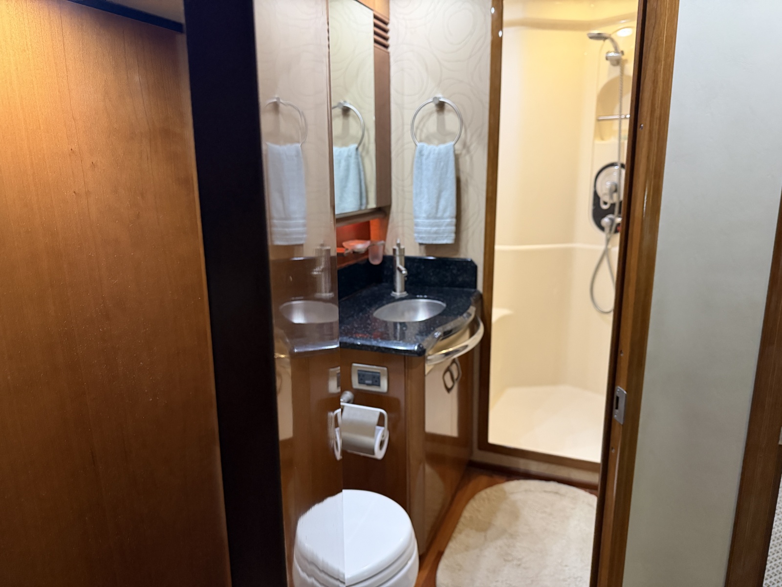 2005 Sea Ray 550 SEDAN BRIDGE