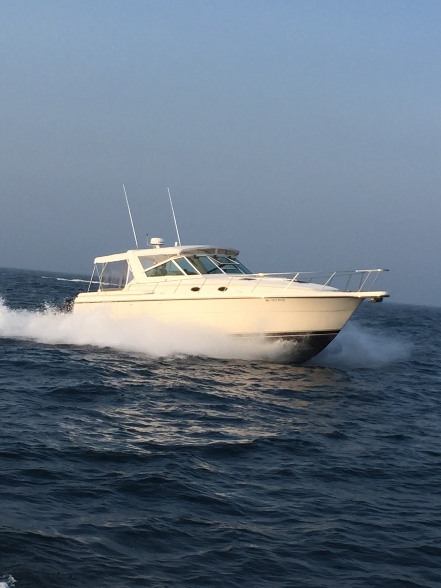 1995 Tiara Yachts 4000 Express