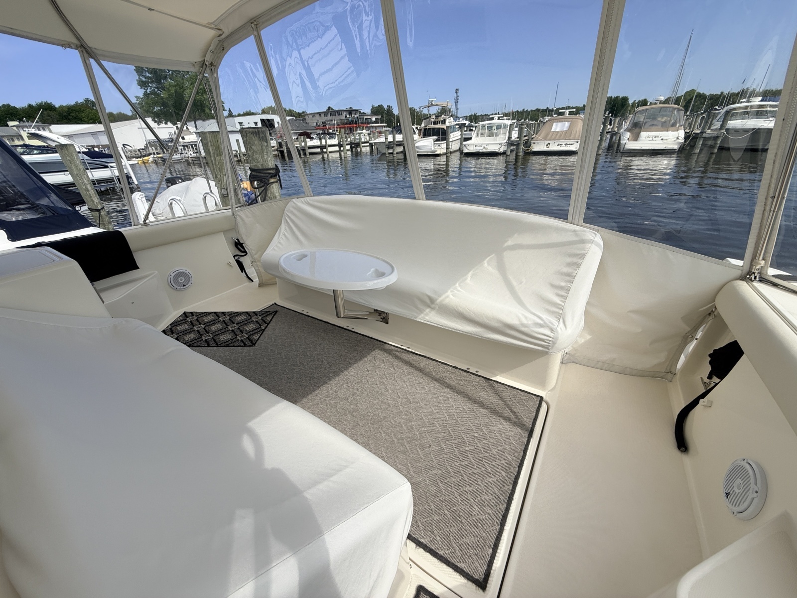 1995 Tiara Yachts 4000 Express