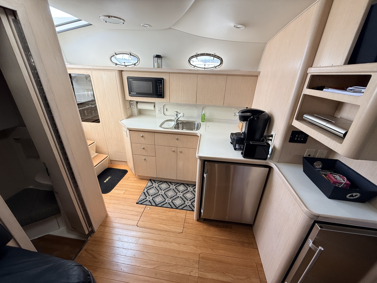 1995 Tiara Yachts 4000 Express