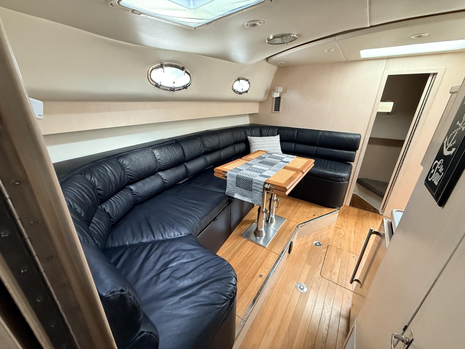 1995 Tiara Yachts 4000 Express