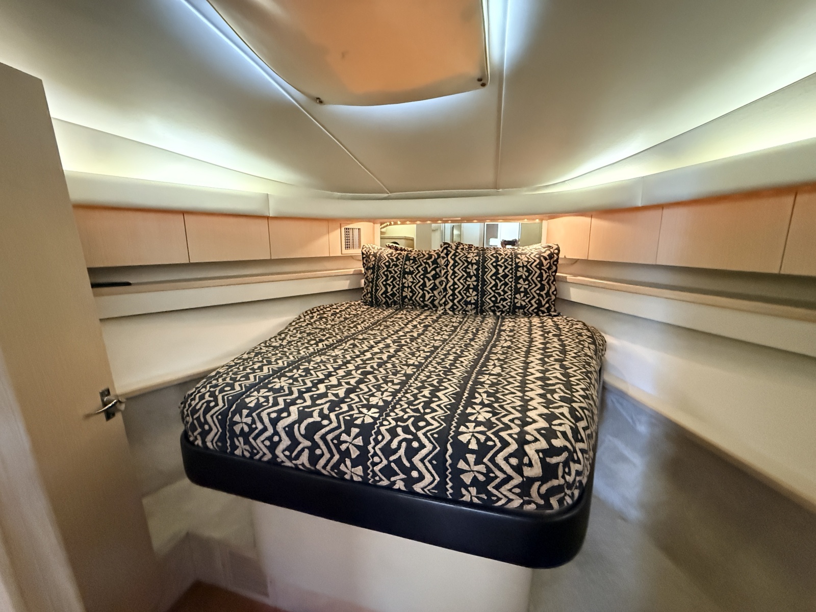 1995 Tiara Yachts 4000 Express