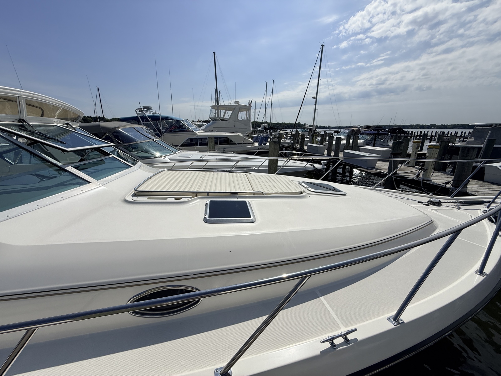 1995 Tiara Yachts 4000 Express