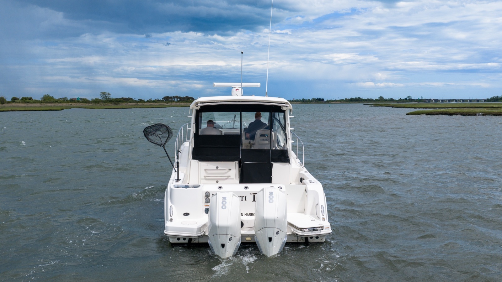 2020 Boston Whaler 325 Conquest