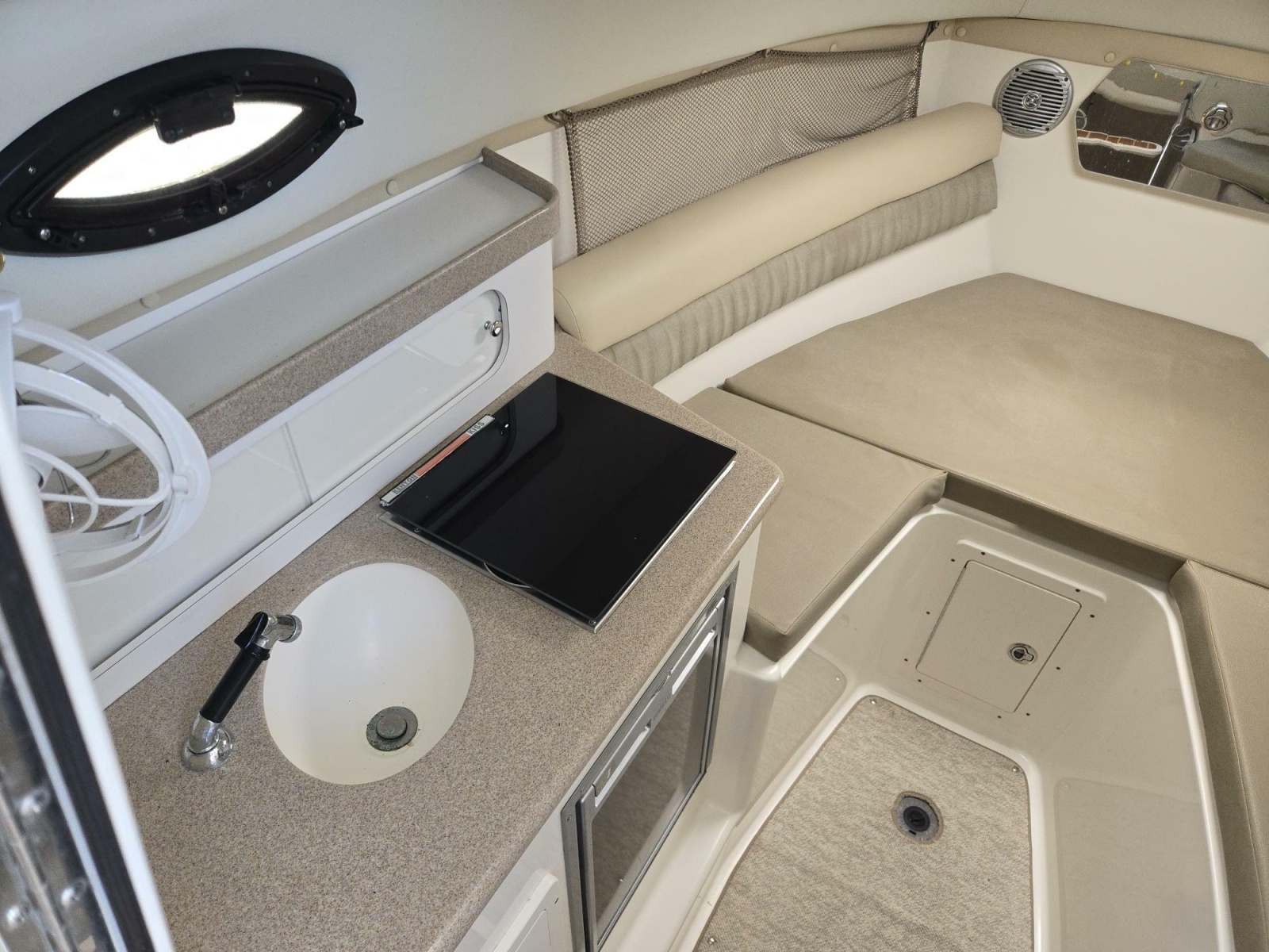 2009 Century 2400 Walkaround