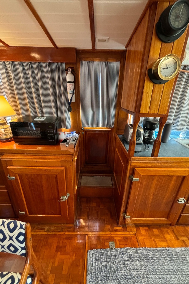1978 Grand Banks 42 Classic