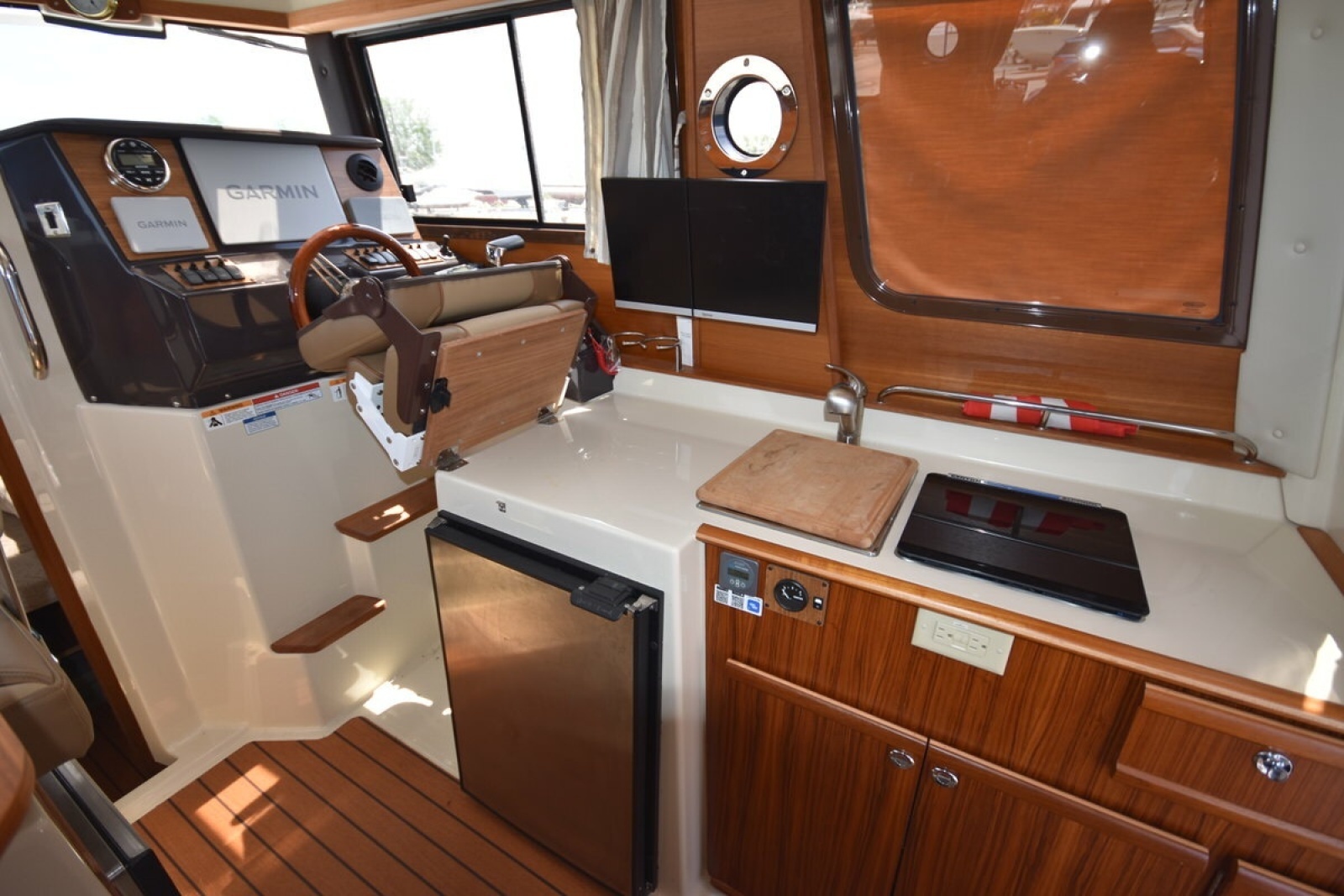 Tugging Along 25ft Ranger Tugs Yacht For Sale