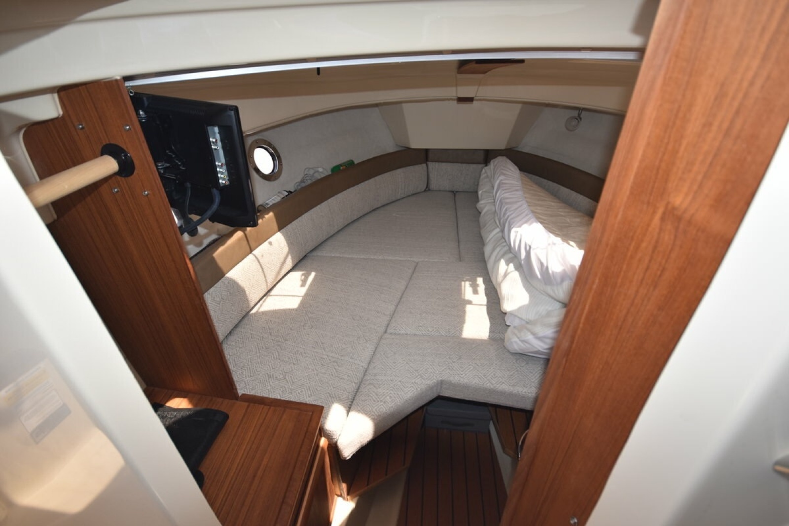 Tugging Along 25ft Ranger Tugs Yacht For Sale