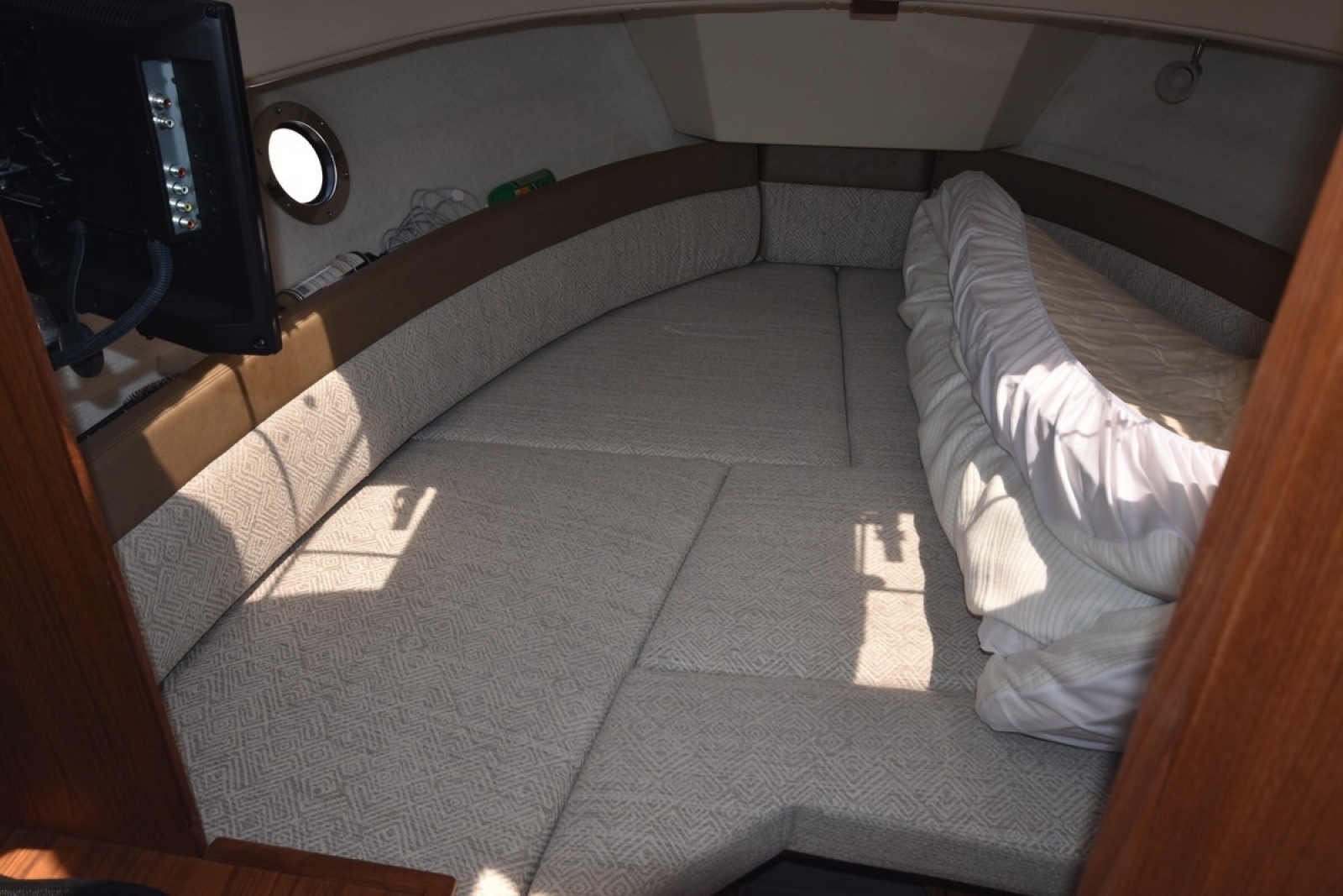 Tugging Along 25ft Ranger Tugs Yacht For Sale