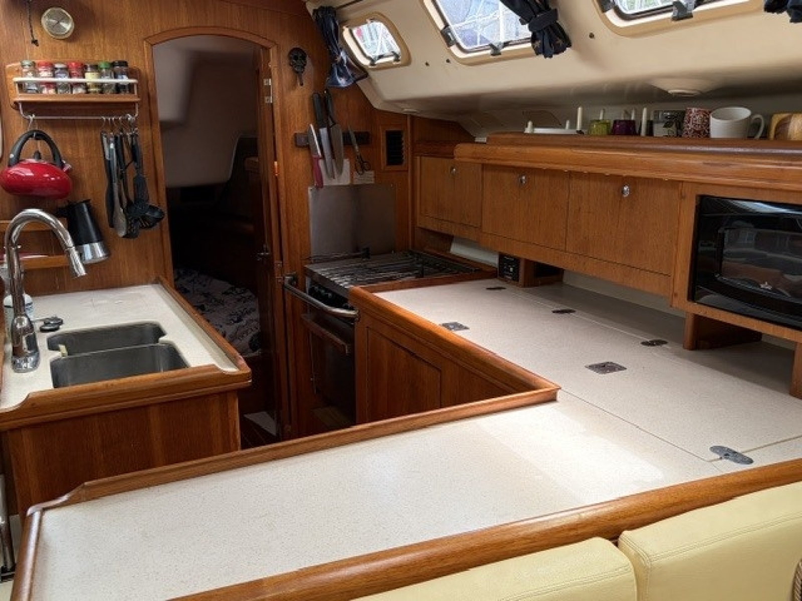 2002 Hunter 466