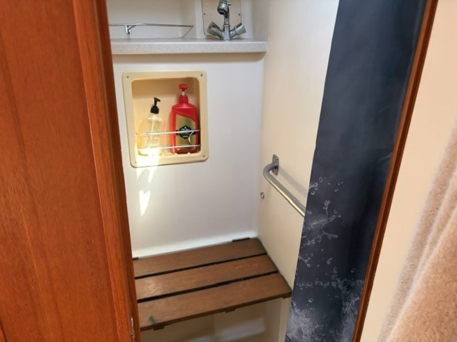 2002 Hunter 466