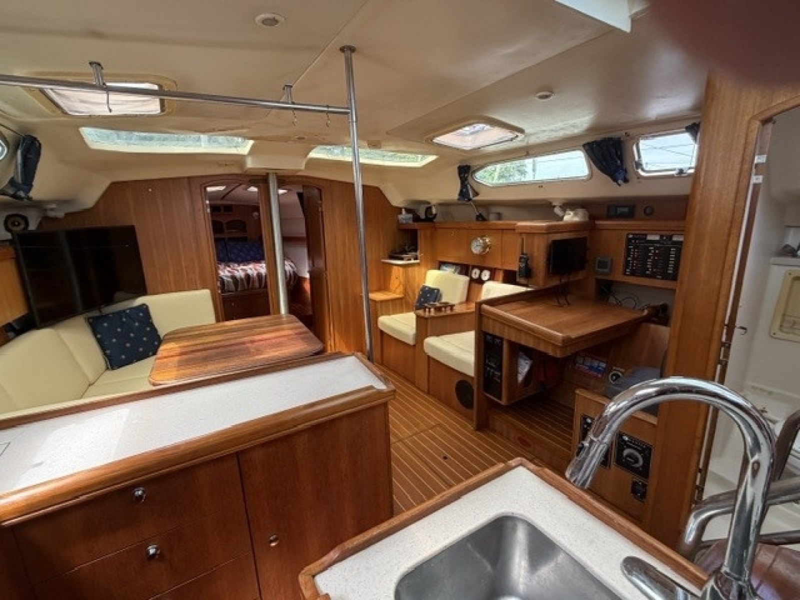 2002 Hunter 466