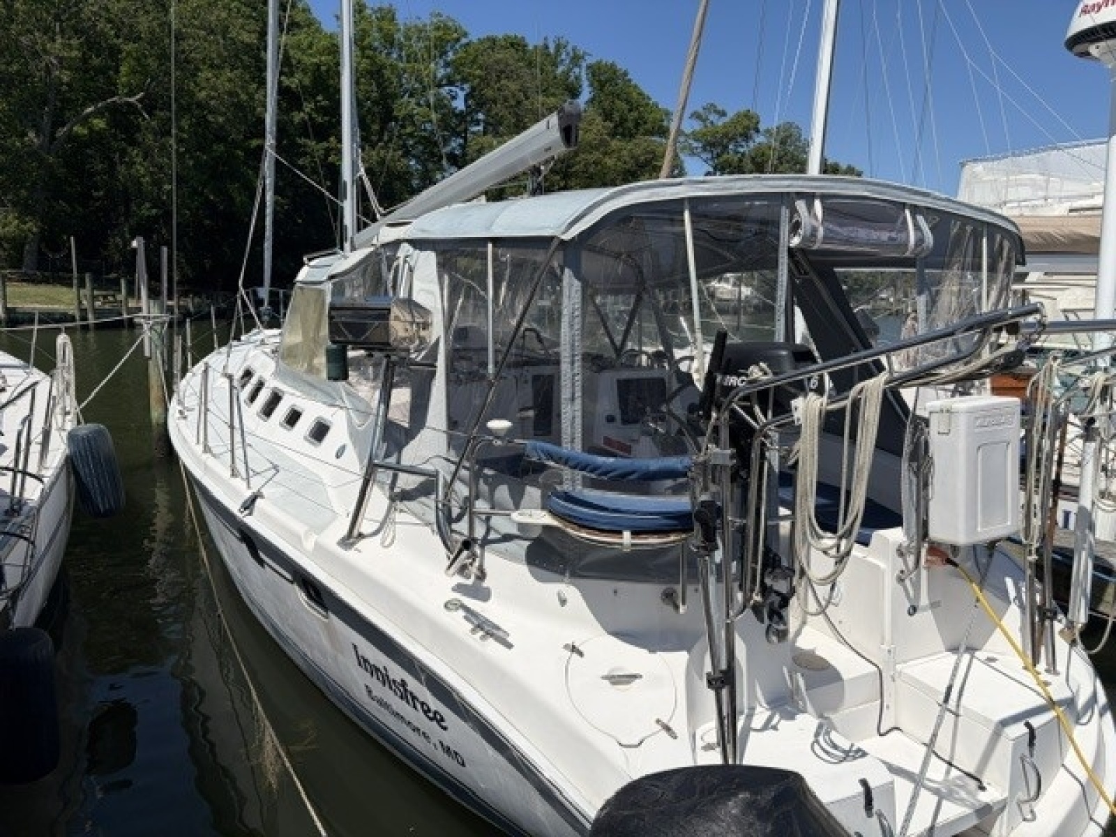 2002 Hunter 466