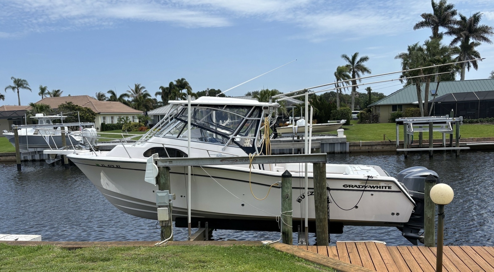 30ft Grady White Yacht For Sale